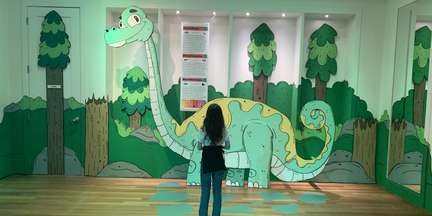 Mike Bennett's Dinolandia exhibit opens in Portland - Vanguard