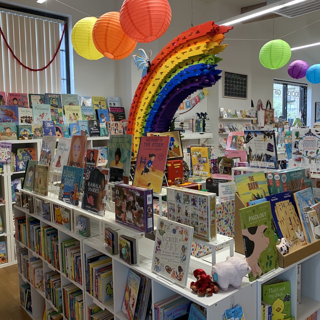 11 Family-Friendly Bookstores in the Portland Area - PDX Parent